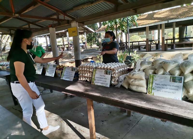 Lasallians reach out through Damayan Pantry