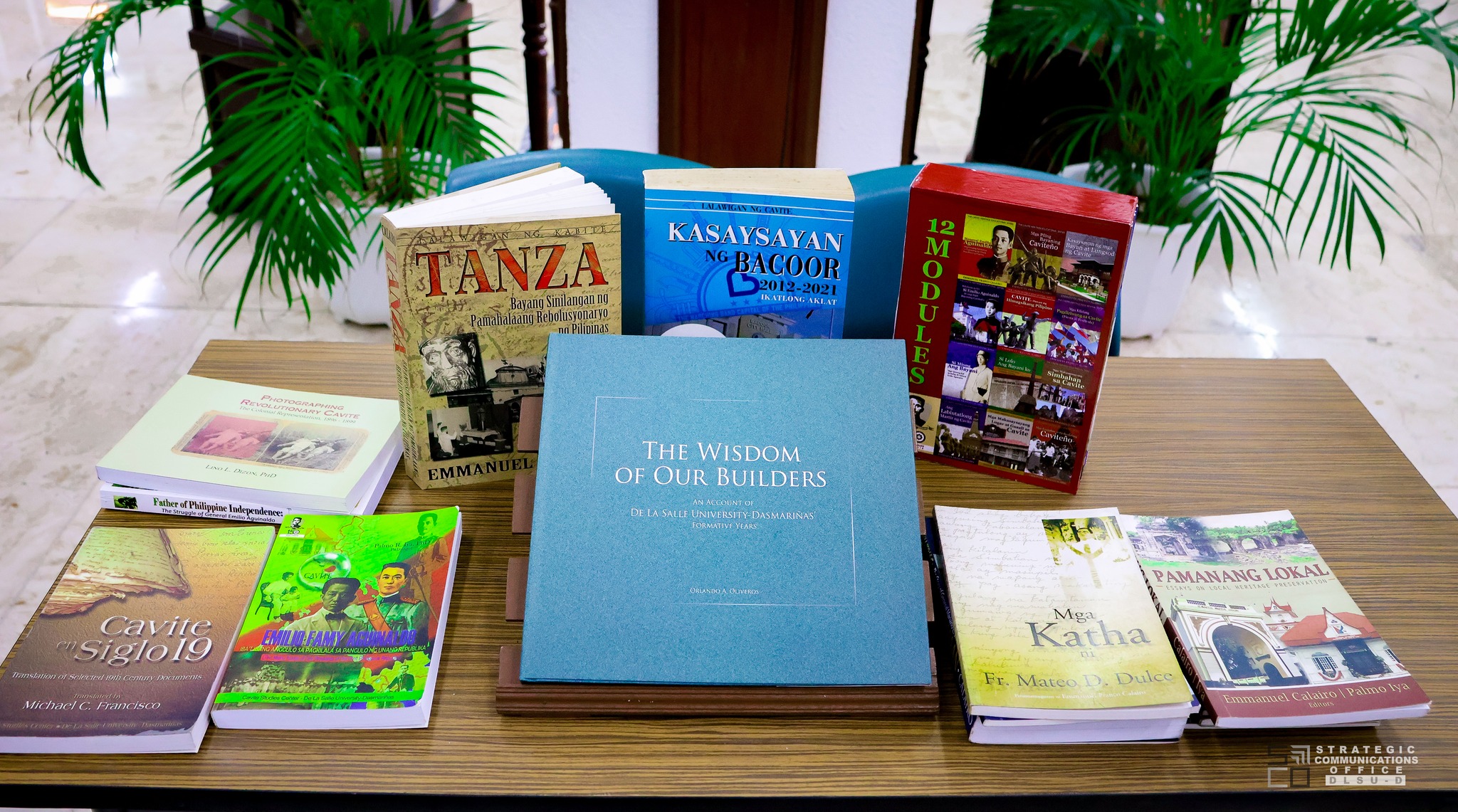 DLSU-D donates books to the Library of Congress