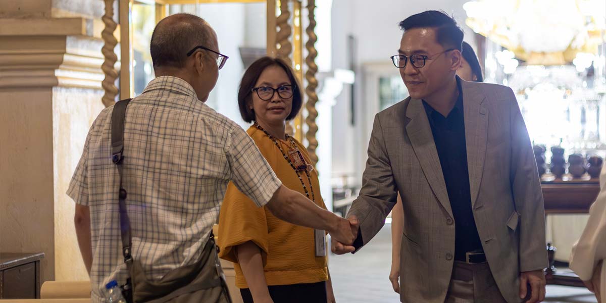 MDLS Unveils Restored Japanese Folding Screen