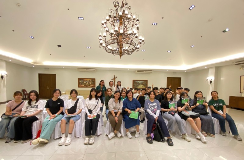DLSU-D Welcomes Korean Students for Campus Visit 