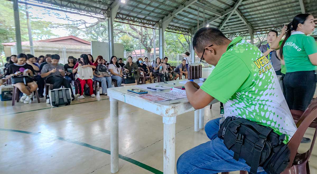 DLSU-D Holds Free Anti-Rabies, Kapon Drive