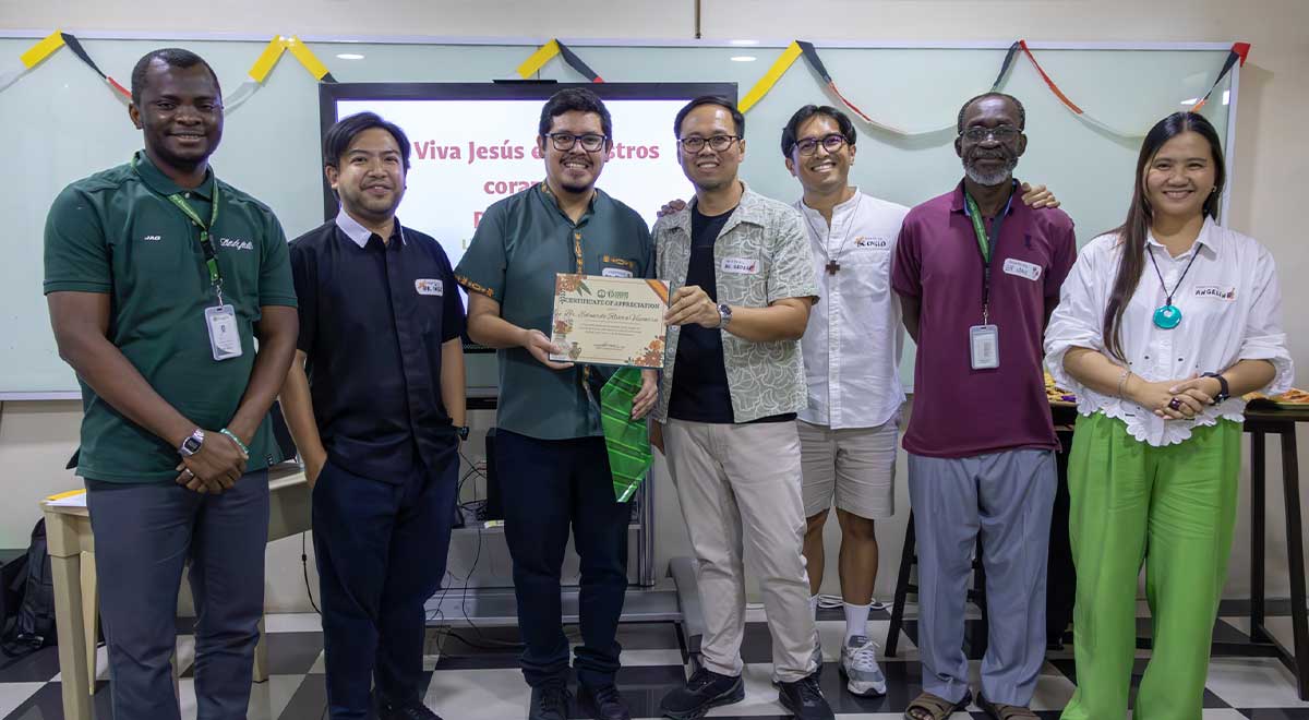 Br. Eduardo Leads Spanish Class at DLSU-D