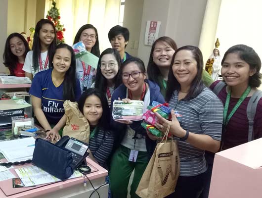 Lasallians spread cheer for the holidays