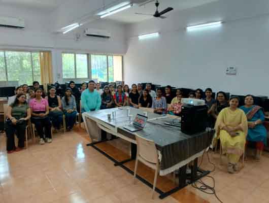 CJD Faculty Delivers Talk for AMIC Conference Prep