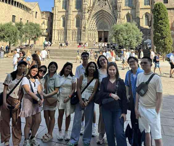 CEAT Students Join Global Program in Spain