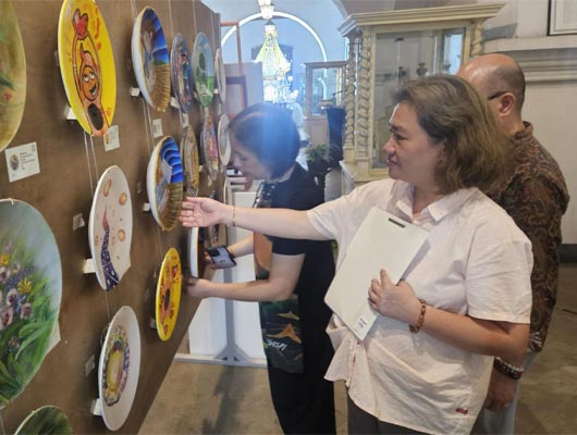 MDLS Launches 2025 Deco Plate Fundraiser