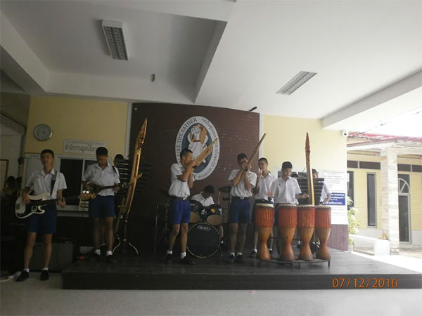 Activities-Benchmarking with La Salle Chanthaburi School